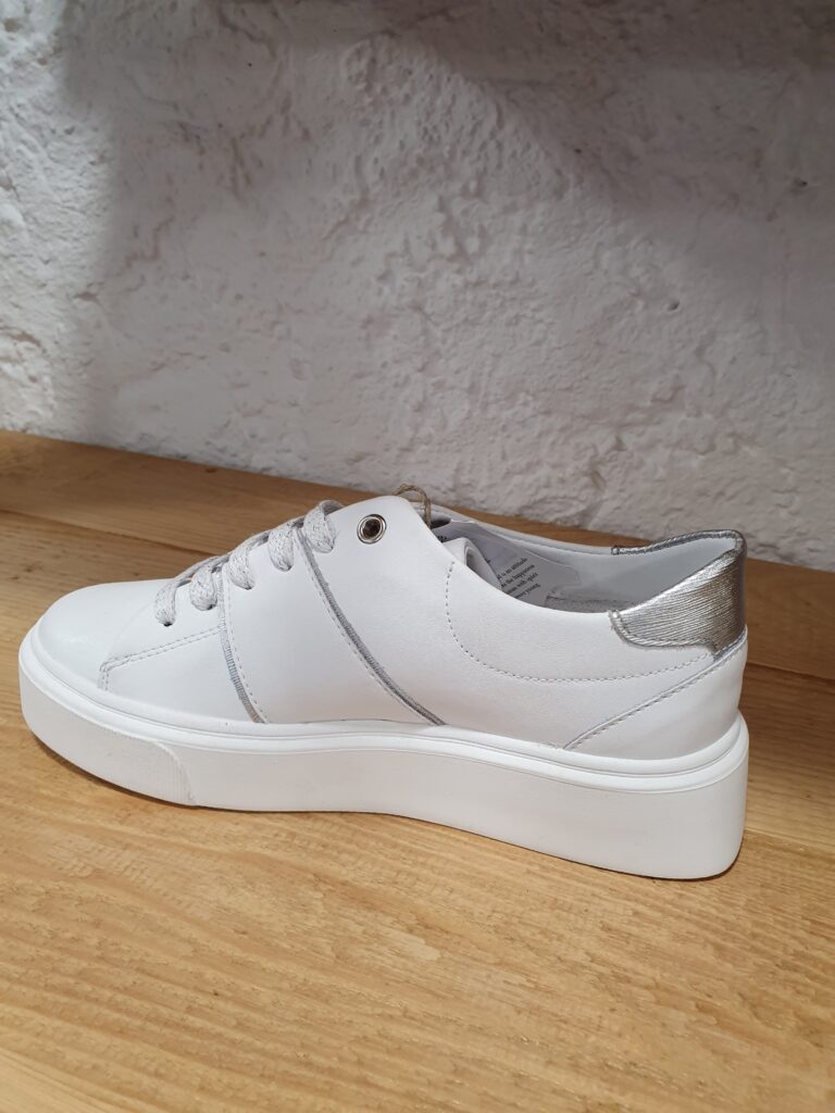 156 euros
