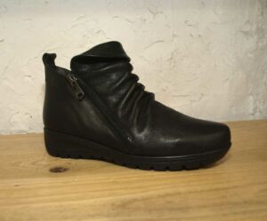 PAULA URBAN - 2- 36 PULL NEGRO (002) - Copie