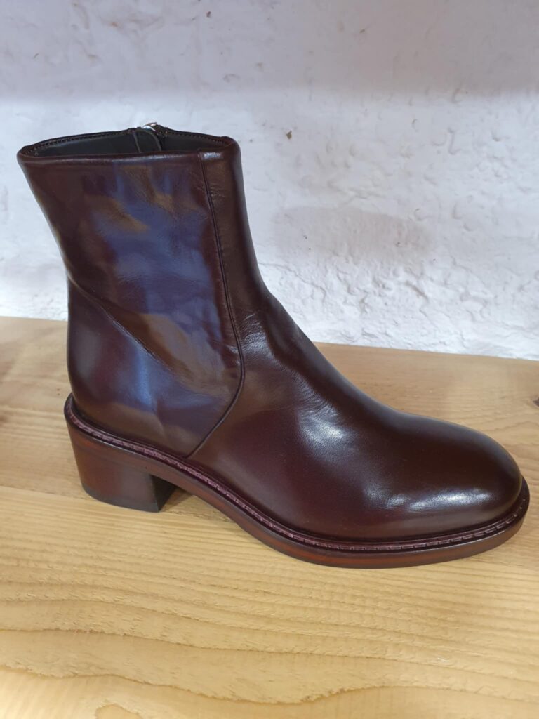 7eabce52-dcc8-4a43-86aa-f98649c64ed6