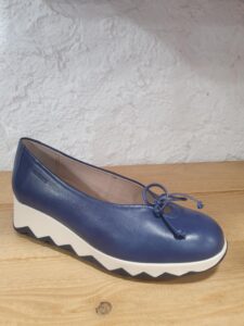 8ea6818c-ab1b-478a-89c2-a94ae480f3fc