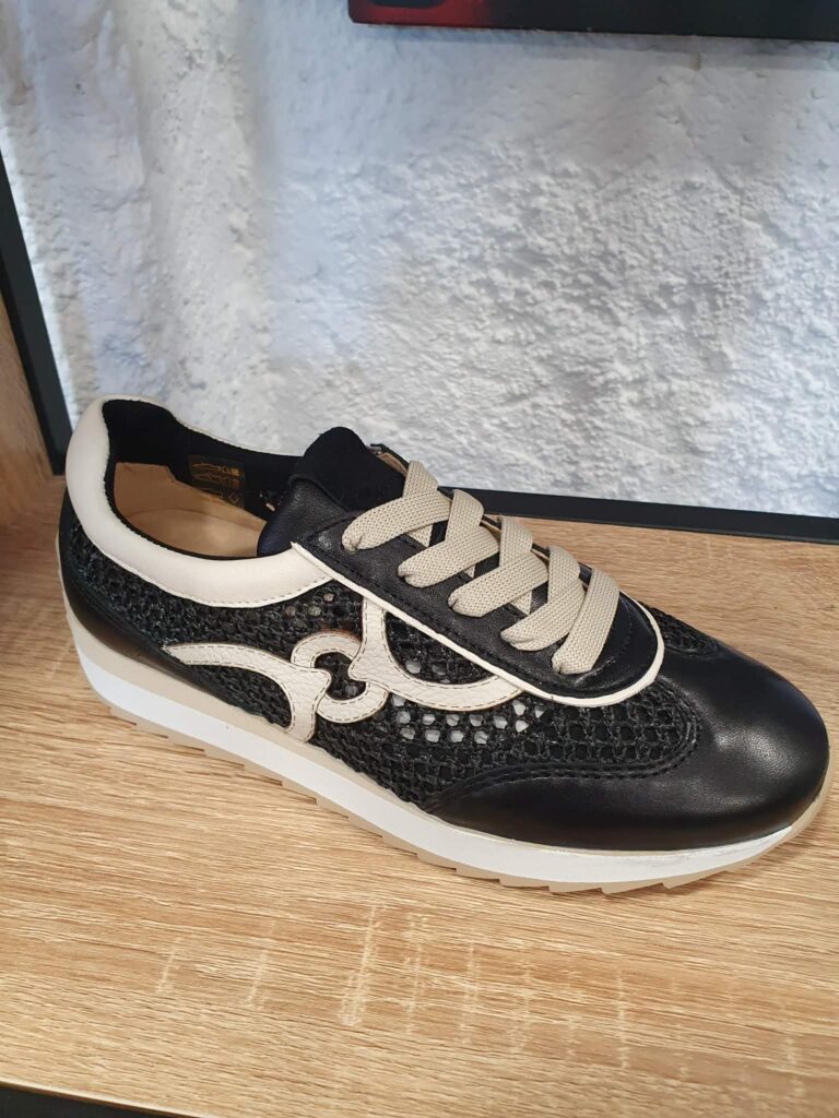 9c83c1b8-b8ec-4b97-95d7-69f8def36b15