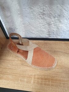 f4513351-96e6-4fc1-81ad-3ed098567dbf