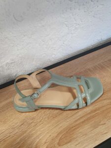 6eb910d2-740e-463c-aaf4-43f1625d307f