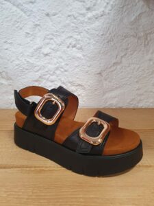 93e80e4c-28ff-424e-827c-21c63aa44163