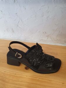 a6d90a2d-b1ec-4087-80fe-1bbac19247e9