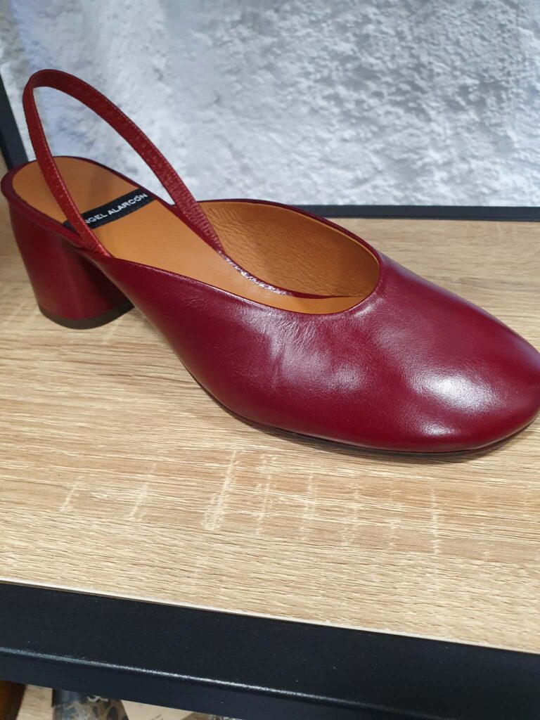 acc2d30b-af37-4960-b3b4-e93523bb99df