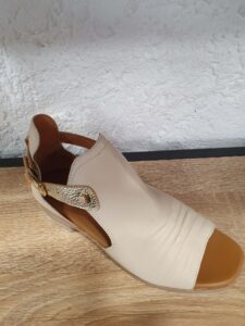 eb4ce25e-1721-4ec8-b487-77cf62915e45