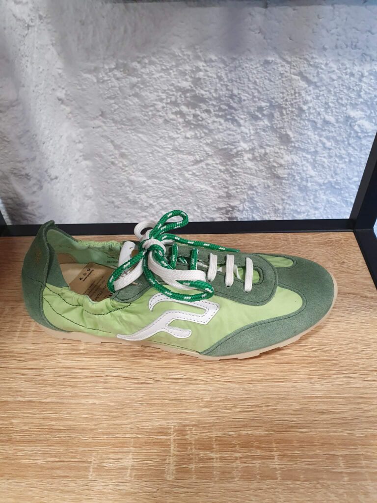 f75ce9cb-ab93-4140-ab0d-d1aa8acb9d16