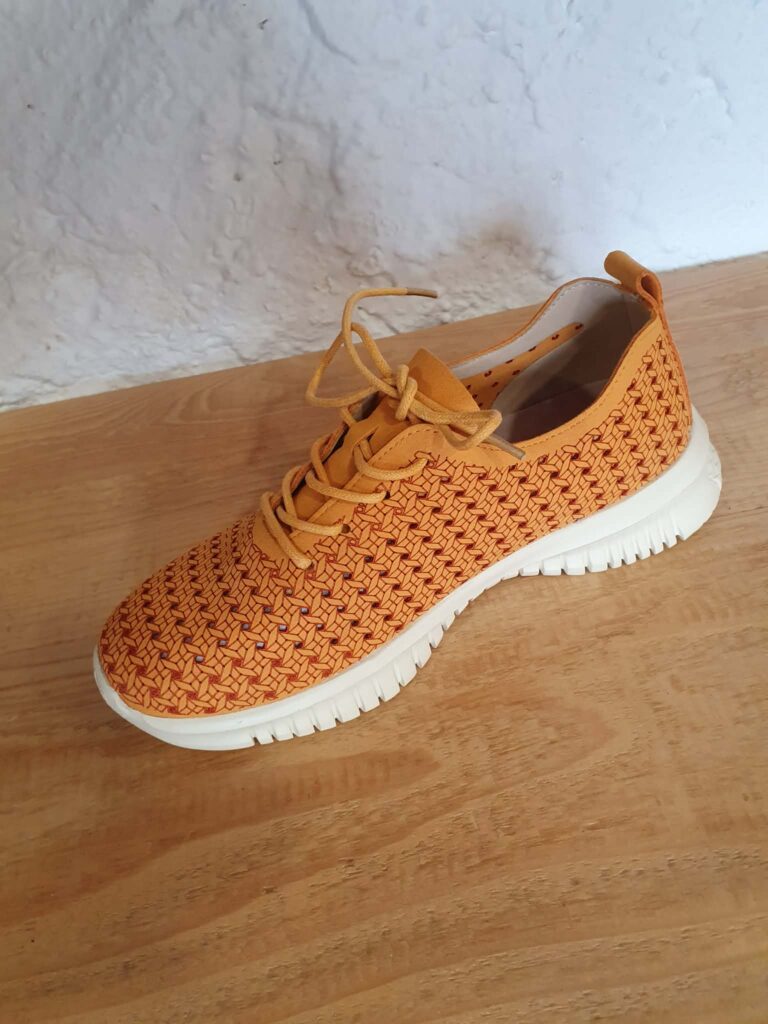 1d73cc0e-40b5-40bb-96a6-c42a17fbcae7